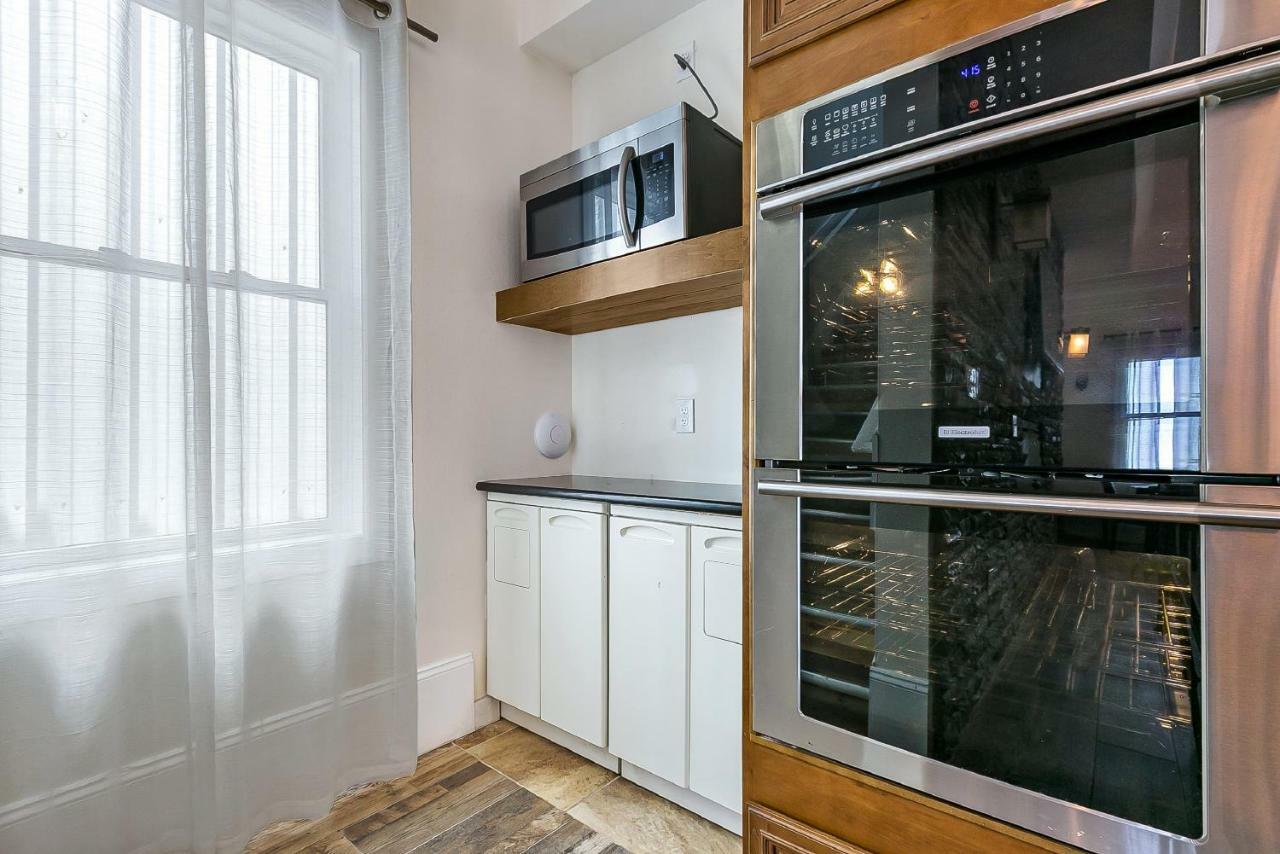 Spacious 4Br Condo On Carondelet Near All Hot Spo นิวออร์ลีนส์ ภายนอก รูปภาพ