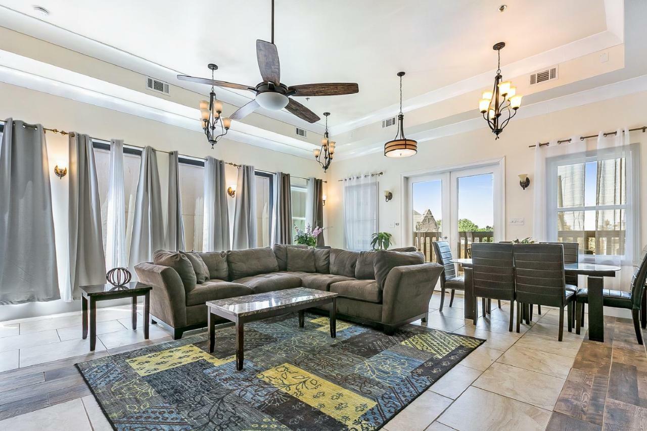 Spacious 4Br Condo On Carondelet Near All Hot Spo นิวออร์ลีนส์ ภายนอก รูปภาพ